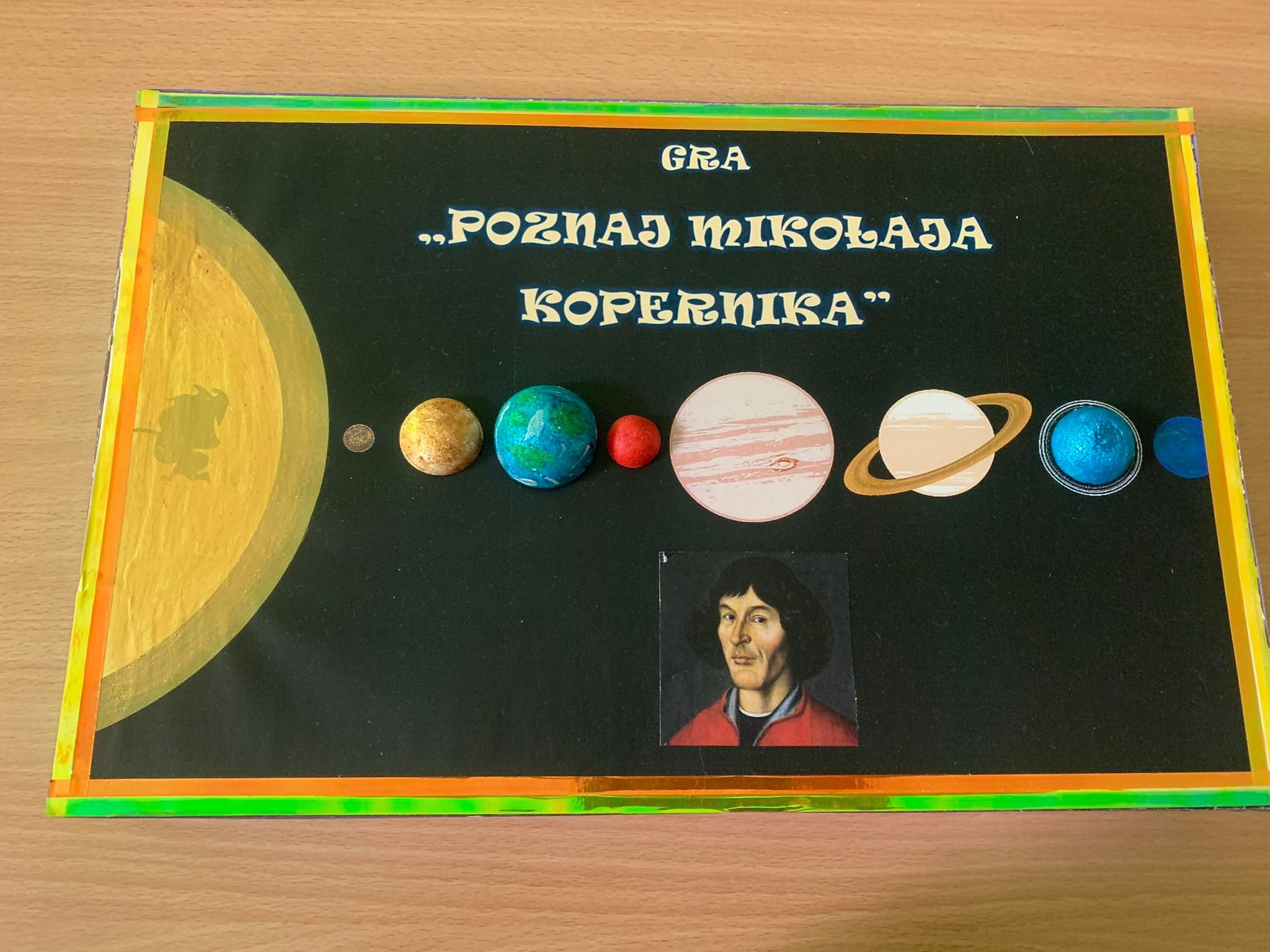 gra o Koperniku wykonana przez uczniów szkoły